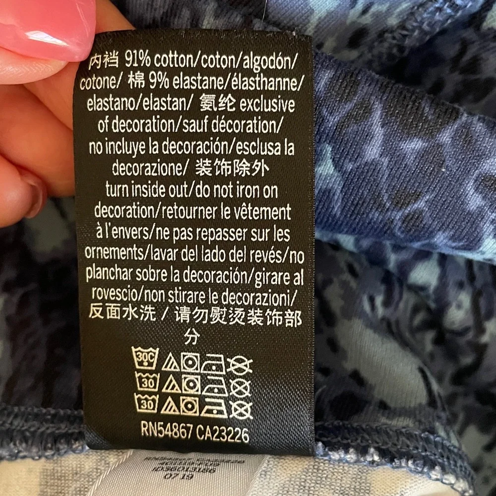 PINK Victoria's Secret Ultimate Blue Snake Print High Waisted Leggings